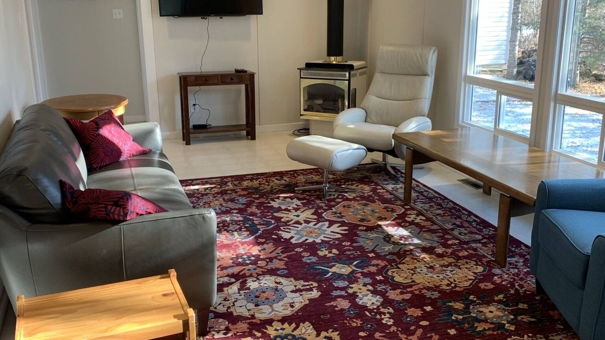 Winnipeg Beach Cottage | Year-round getaway near the lake.