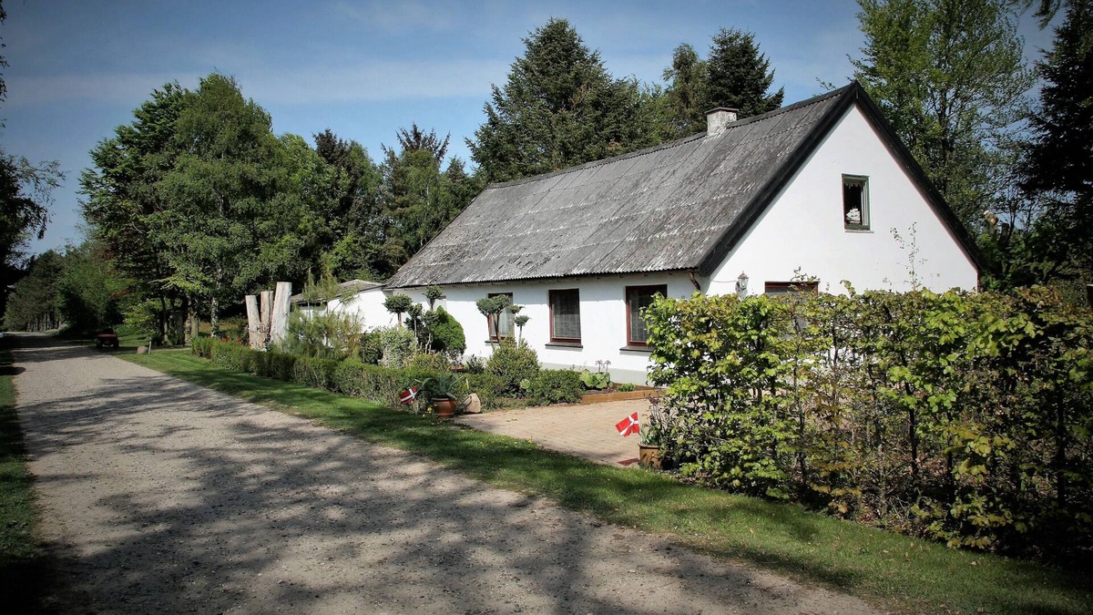 Svenstrup House | Year-round home for vacation and leisure in a large garden and park area.