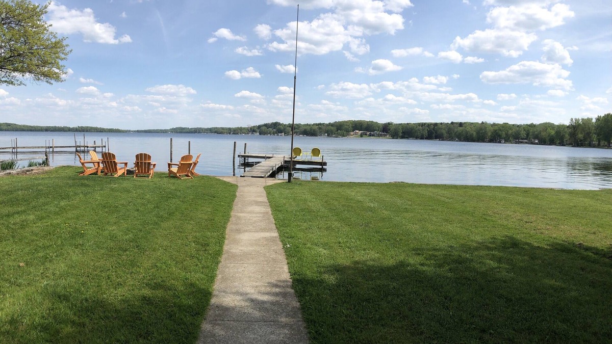 Chautauqua Cottage | Year-Round Renovated Lakefront Cottage & Pet Friendly!