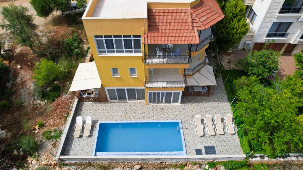 Demre Villa | Yellow Butterfly Dublex