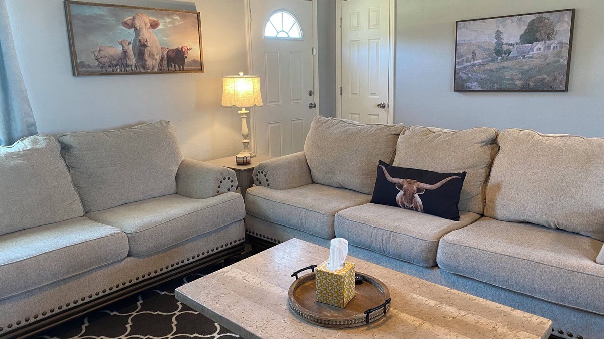 Claremore House | Yellow Country Delight