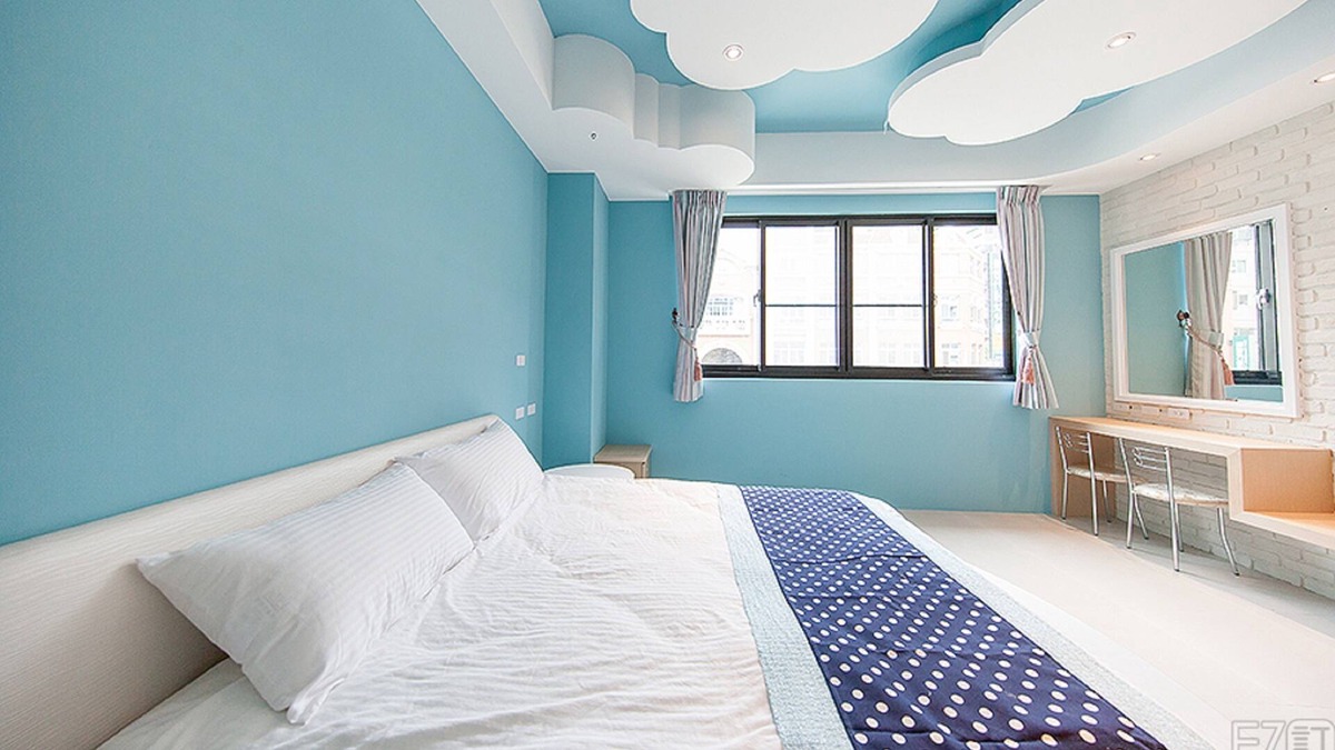 East District House | Yellow Kite