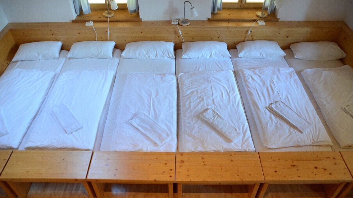 Seeshaupt Apartment | 'Yellow' Mattress Dormitory with Shared Terrace & Garden, WITHOUT Kitchen