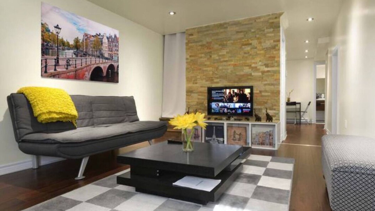 Sainte-Marie Apartment | Yellow Stone | Comfy 1BR + Garden Near Metro & DT