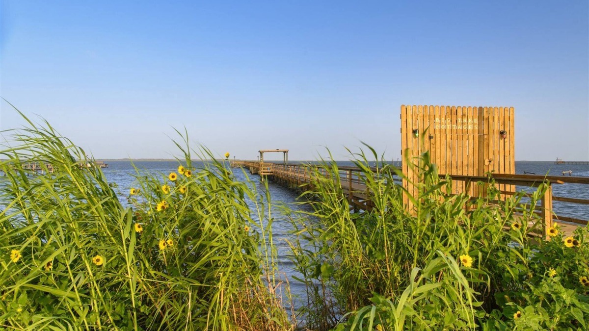 Rockport Condo | Yellow Warbler B | Access to Fishing Pier!