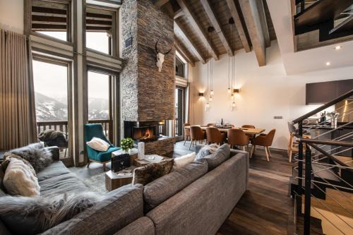 La Perriere Ski Chalet | Yellowstone Lodge by Alpine Resorts