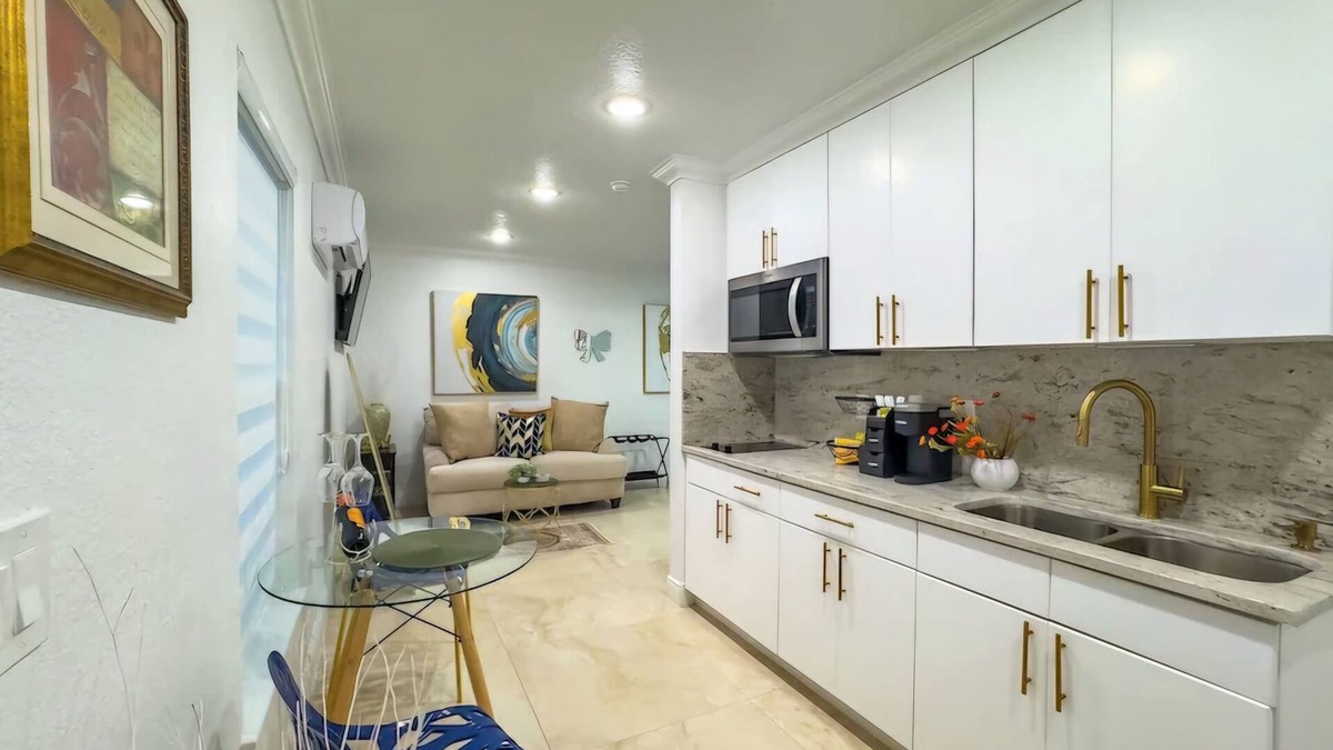 Orlando Apartment | Yens Cozy Apartment - No sharing Areas