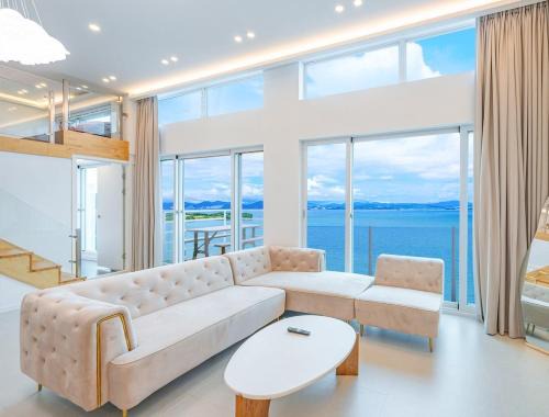 Anpo House | Yeosu Moine Pool Villa