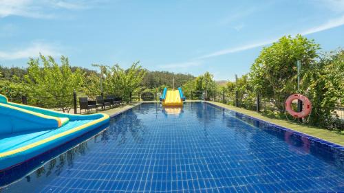 Pokchon House | Yeosu Noeul Walk Pet Pension