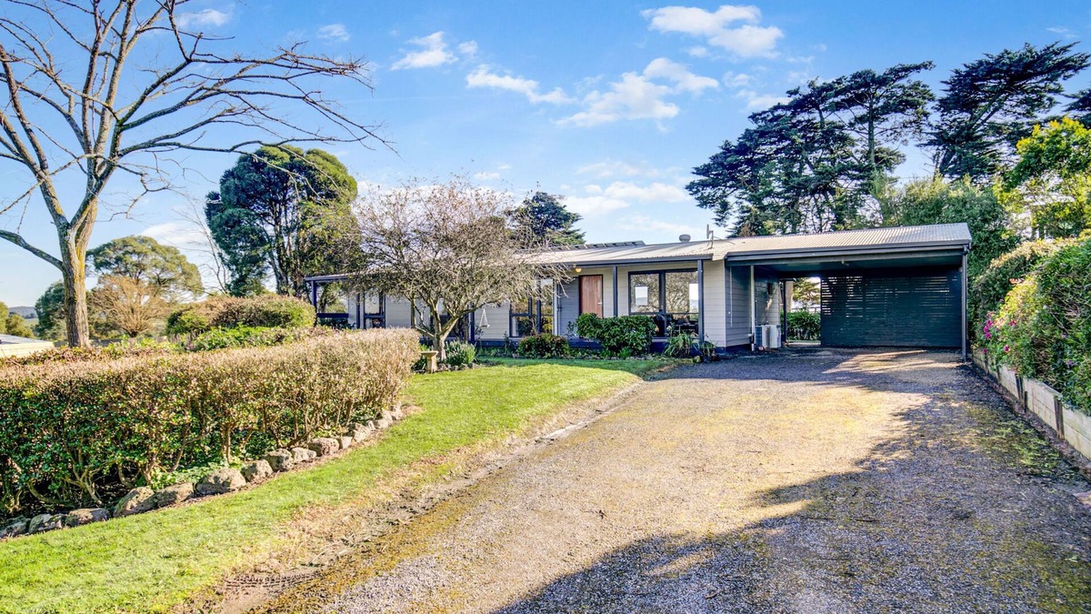 Coldstream House | YERING PARK COTTAGE - 3 bedroom home in the heart of the Yarra Valley