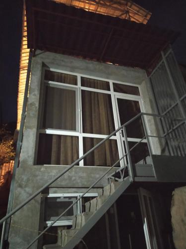 Meghri House | Yes
