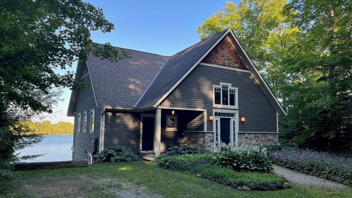 Grey Highlands Cottage | Yes, this is it-YOUR place to make Summer 2025 memorable!