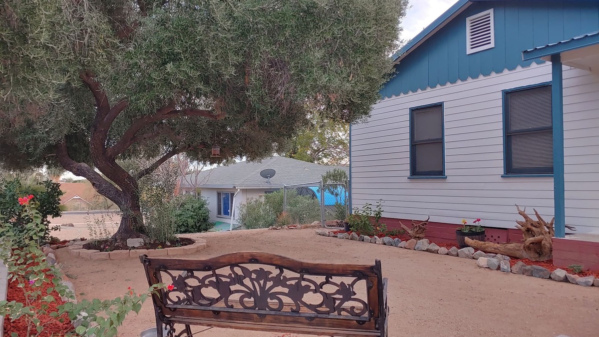 Collins House | Yeshua's Guest House