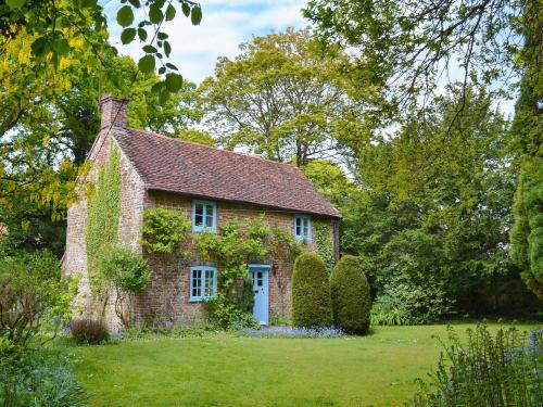 Liphook House | Yew Tree Cottage