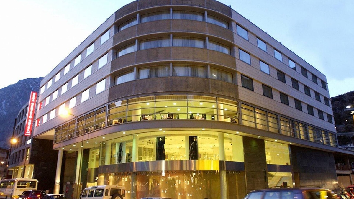 Avenida Meritxell Hotel | Yomo Centric