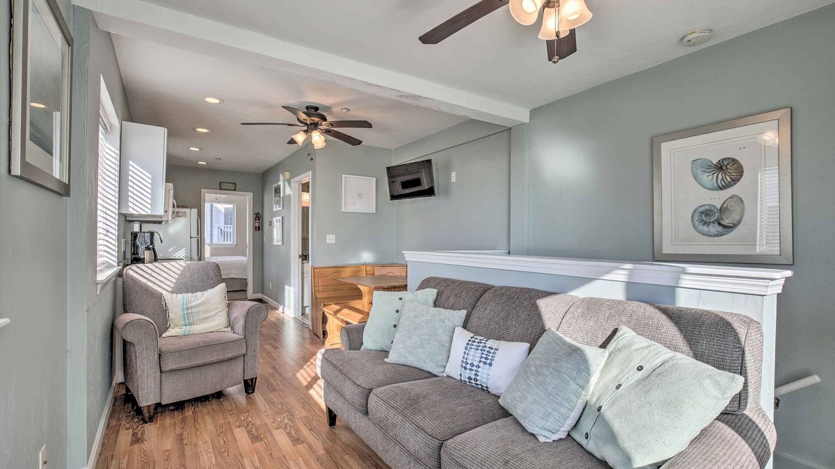 York Beach Condo | York Beachfront Condo - Steps to Long Sands!