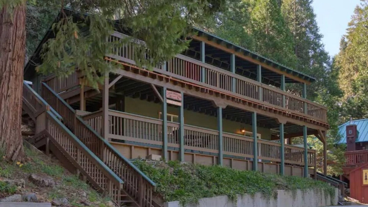 Sugar Pine House | Yosemite!!