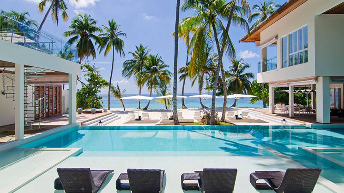Finolhas Island Villa | You and Your Family will love this Ultra Luxury Villa in the Maldives with 24/7 Concierge