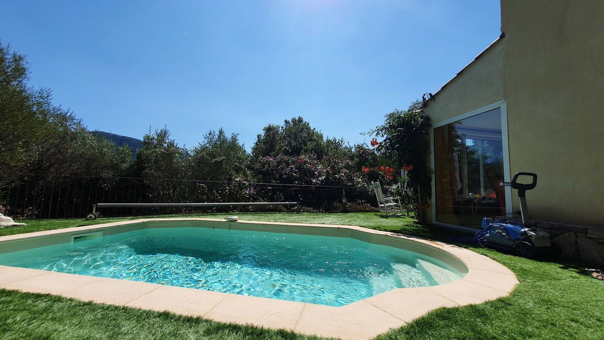 Les Adrets-de-l'Esterel House | You are almost there . on vacation in the sun