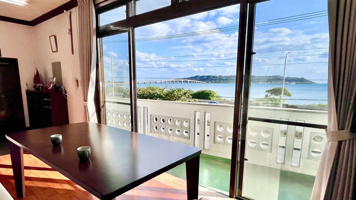 Uruma House | You can also BBQ An inn with a panoramic view of / Uruma Okinawa