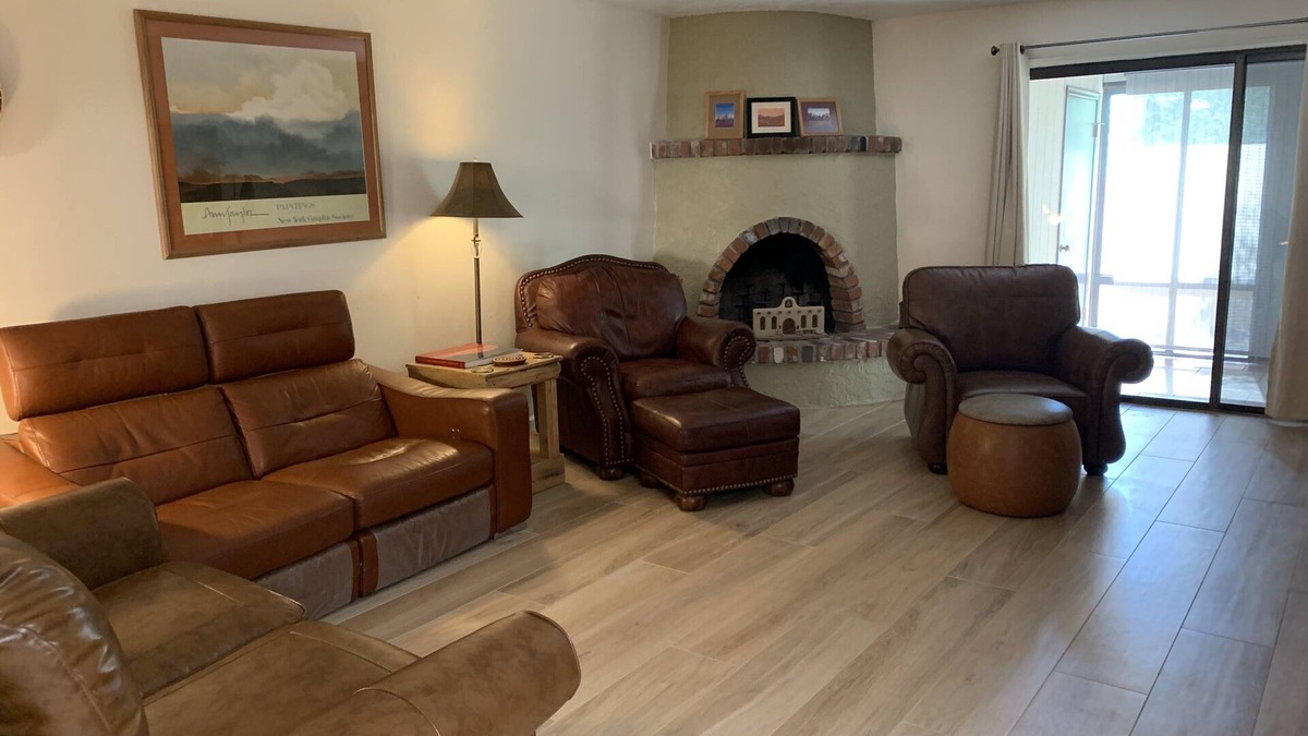 Sunnyslope Townhouses House | You can get in your recreation or relax. Located at the base of the Catalinas.