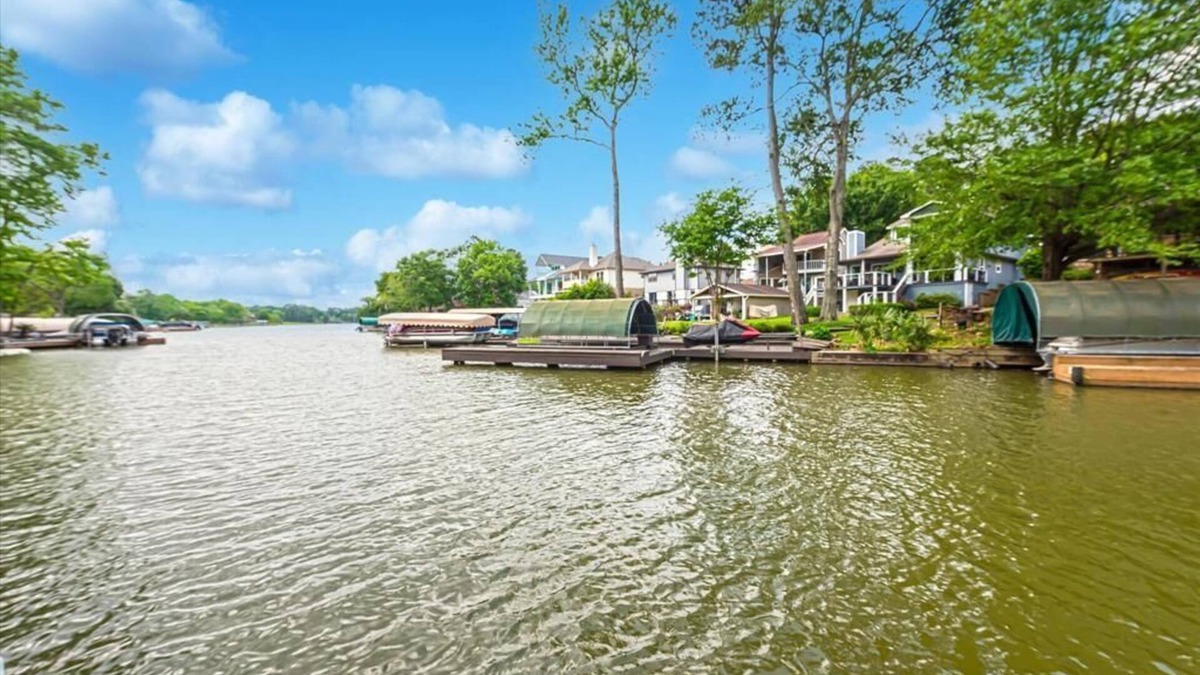 Seven Coves House | You deserve a weekend at the LAKE!