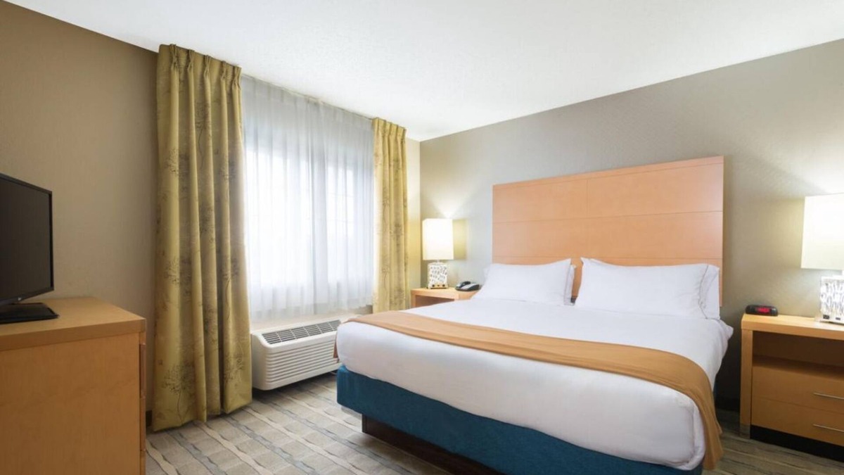 Wheat Ridge House | You Found it! Colorado Getaway! Minutes to Elitch Gardens & Children's Museum!