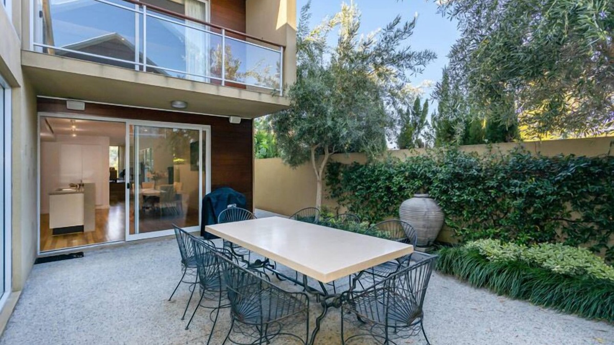 Cottesloe House | You'll be close to the Cottesloe vibrancy and near enough to hear and see the ocean. This light-fill