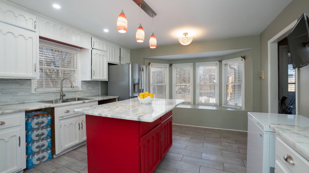 New Castle House | You private luxury Oasis away from home