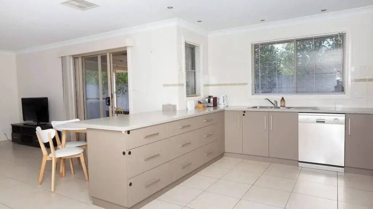 Wagga Wagga Apartment | You will feel right at home in this comfortable apartment!