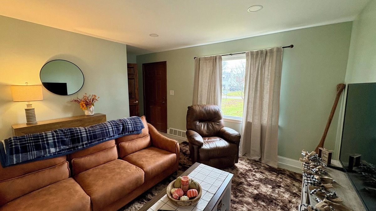 Boardman House | Youngstown/Boardman Corner Nest