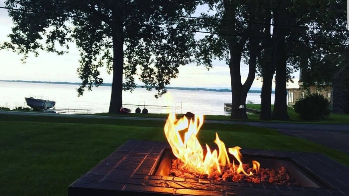 Town of Beekmantown House | Your comfortable vacation place!