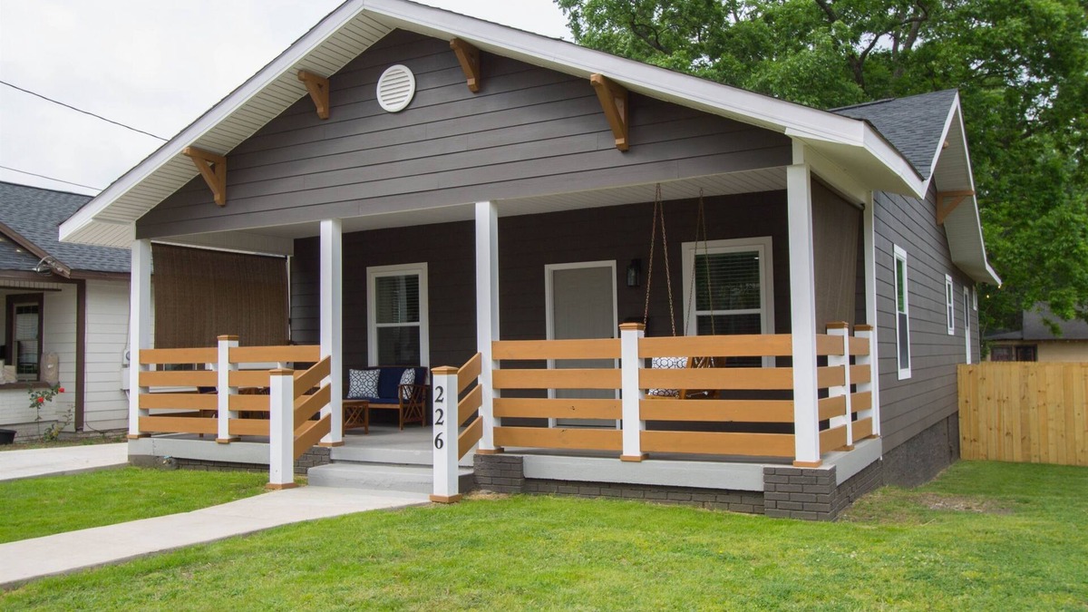 Crestline Heights House | Your Cozy Boho Hideaway — Relax, Explore, Chill