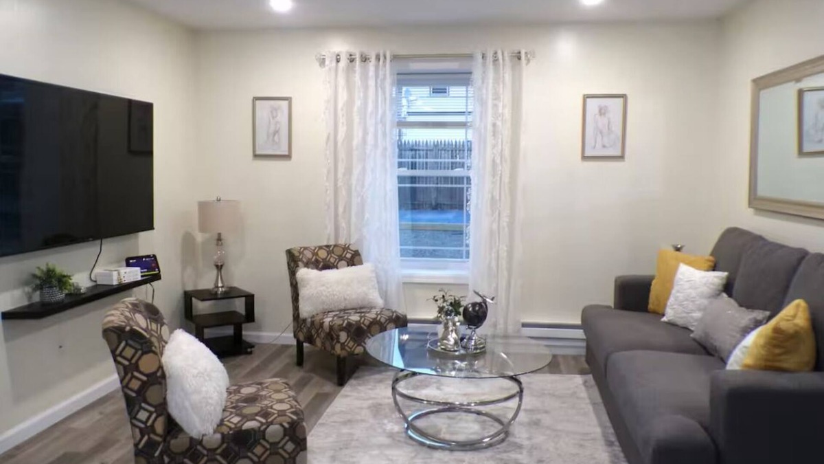 Paterson House | Your cozy home near NYC-2BR/1BA