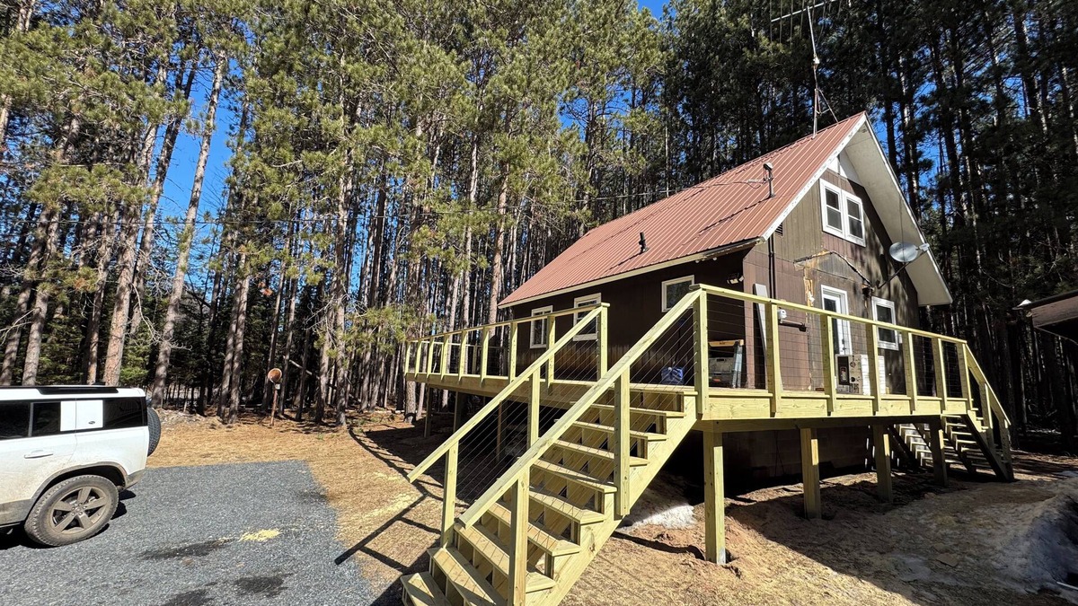 L'Anse House | Your Enchanting Escape to the UP - Central wooded retreat, waterfalls