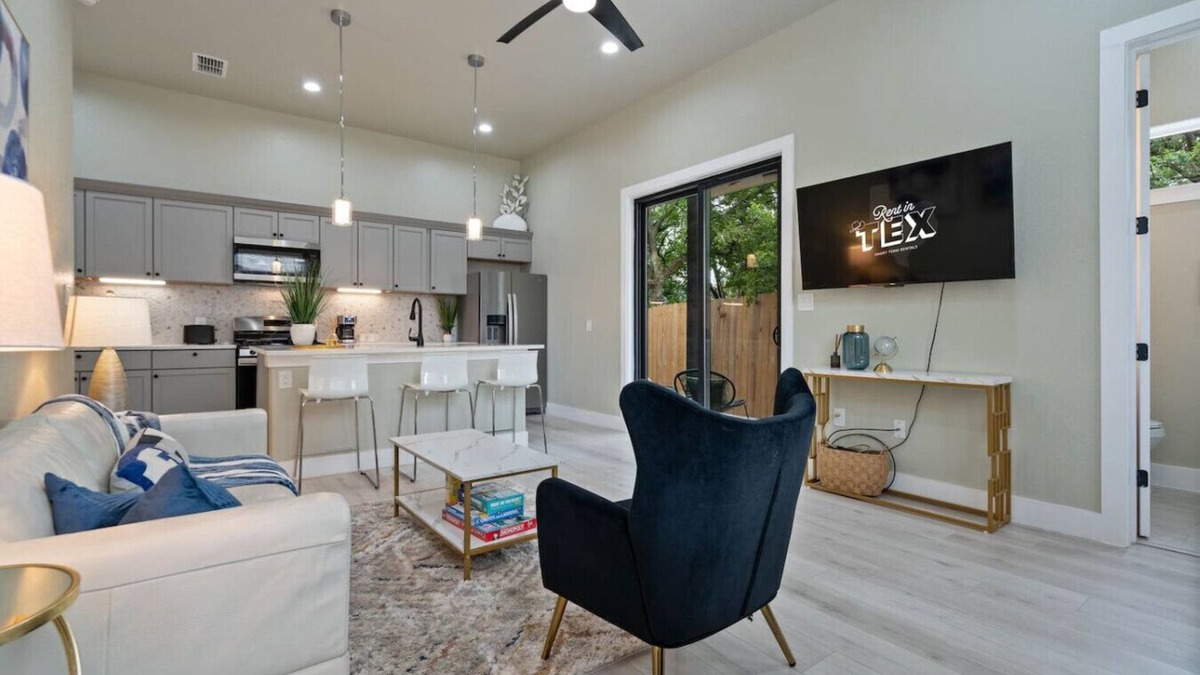 St. Johns House | Your Gated Retreat with 3 Unique Rentals Near DT