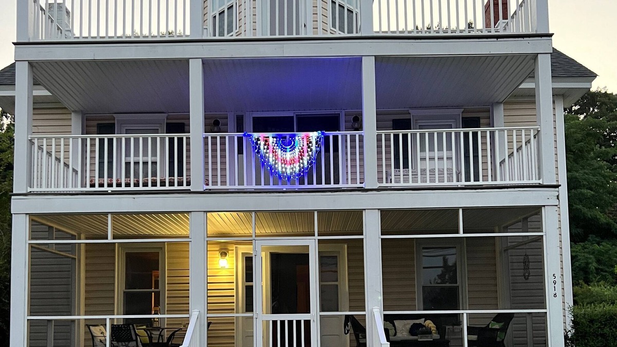Tilghman House | Your “Happy Place”-Updated beautifully 3 story home on quiet island