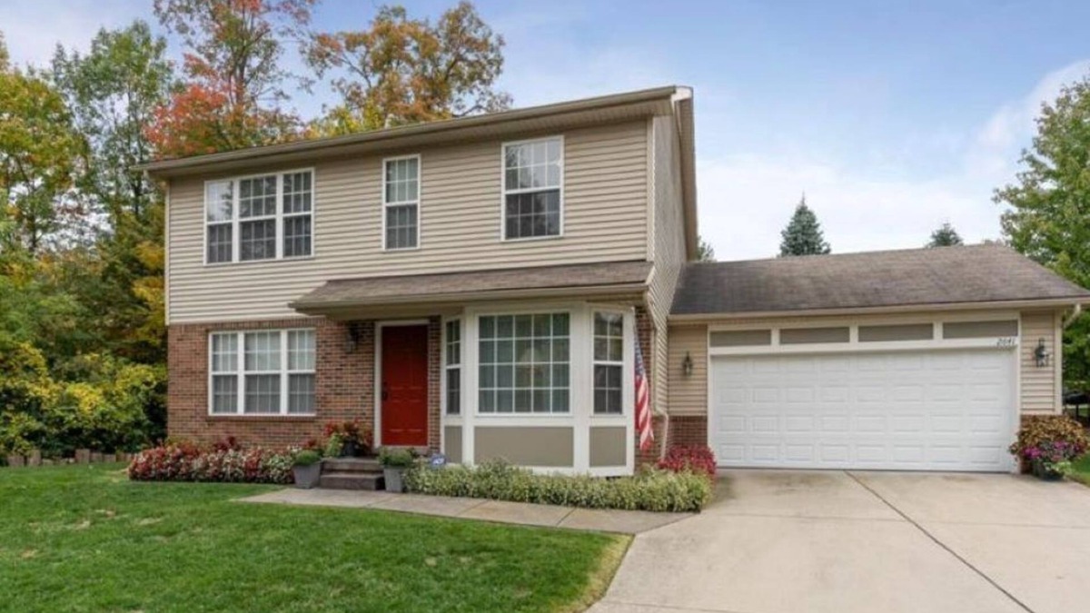 Auburn Hills House | Your home away from home!