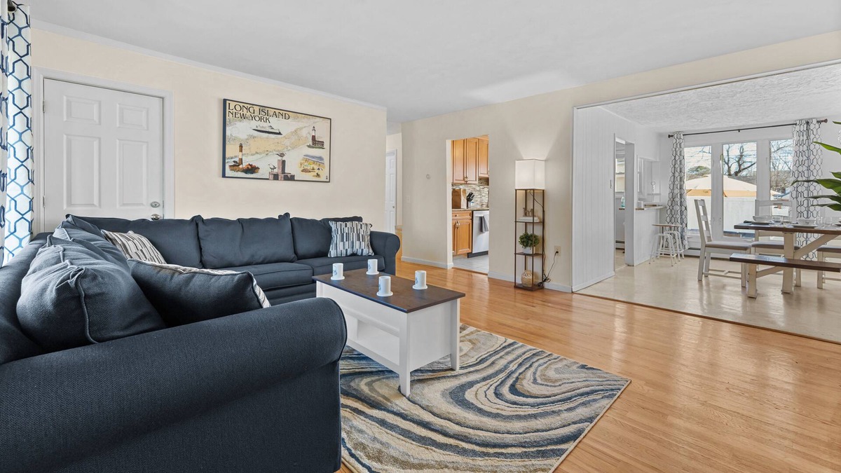 Deer Park House | Your home away from home while exploring all of what Long Island has to offer!