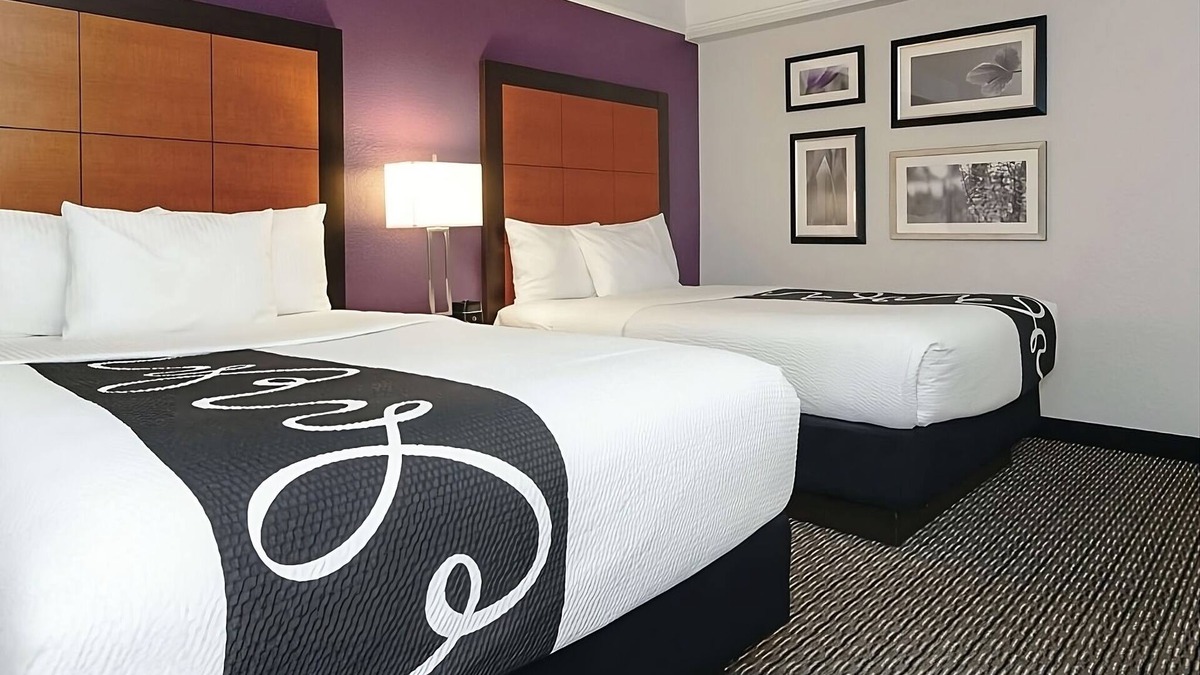 Guasti Hotel | Your Home Away From Home! Family Friendly Unit To Enjoy! Pool Access!