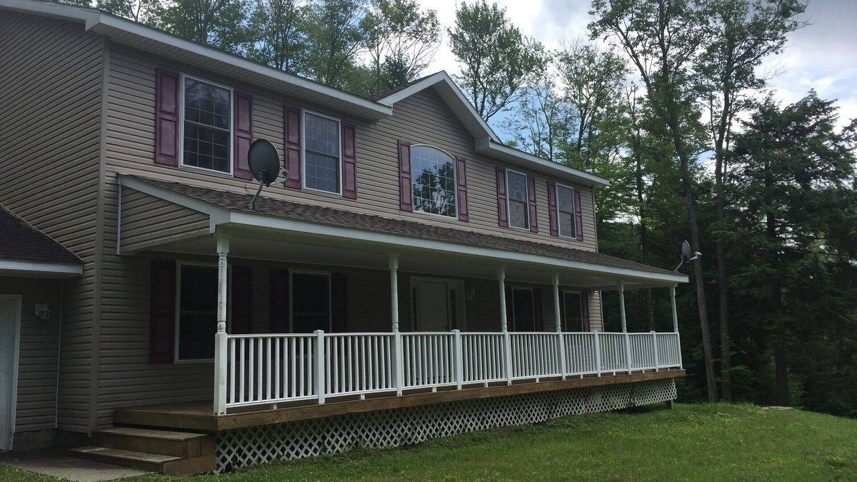 Downsville House | Your Home away from Home. Large Groups Welcome