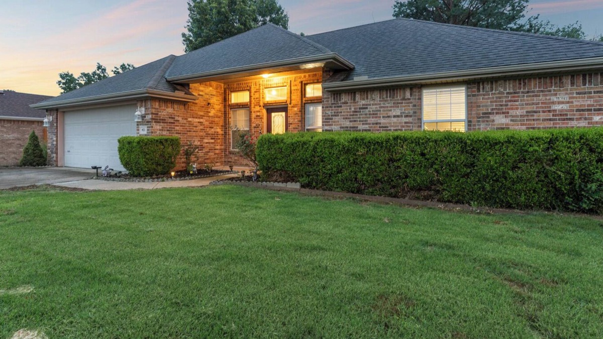 Lowell House | Your Home Away from Home