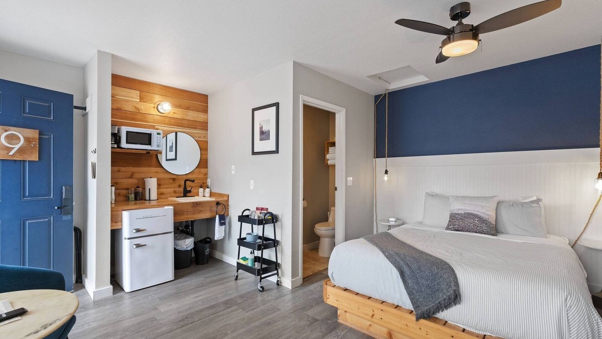 Long Beach Hotel | Your Home Away From Home! Pet-friendly, Free Parking, Near Long Beach Boardwalk