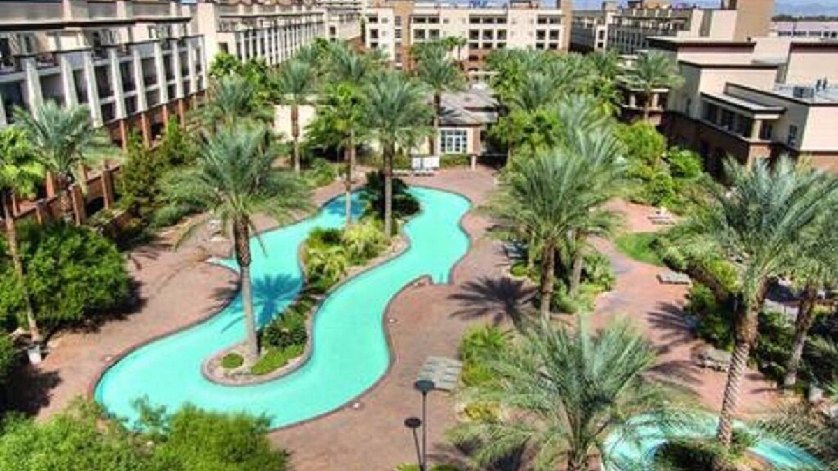 Enterprise Resort | Your loved ones will LOVE you for this!