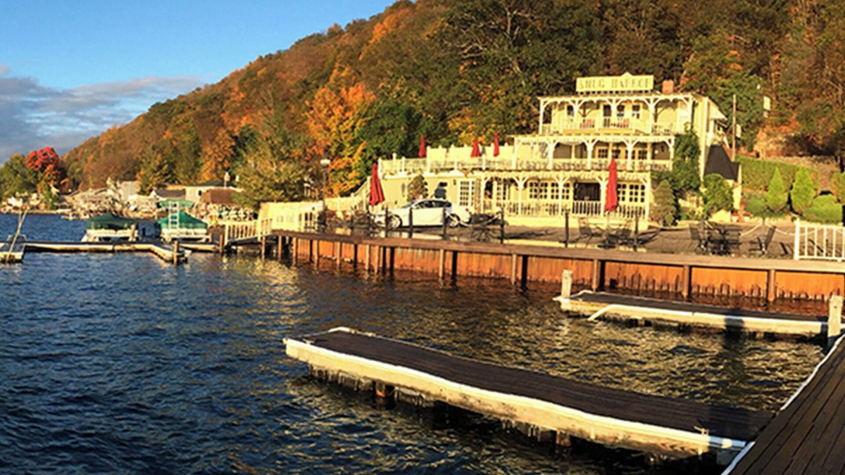 Hammondsport Resort | YOUR LUXURY GETAWAY! Elegant residential suite + dock + covered veranda
