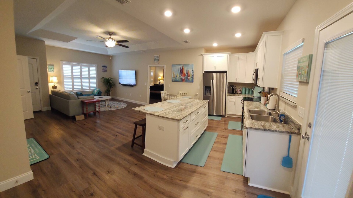 Fort Walton Beach - Destin House | Your luxury suite in Choctaw Beach!