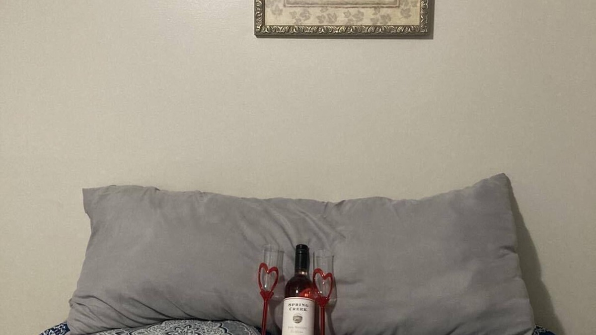 New Castle Apartment | Your not at home come take it easy relax, recuperate and get replenished