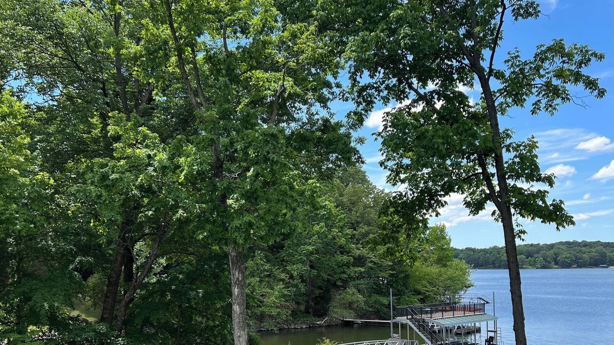 Gilbertsville House | Your Own Private Waterfront Oasis With This Stunning 4-bedroom