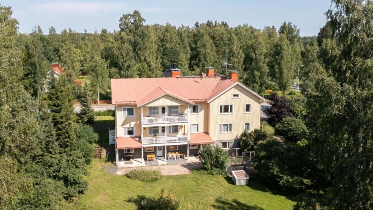 Jamijarvi Apartment | Your peaceful lakeside countryside experience. Second floor, whole apartment.