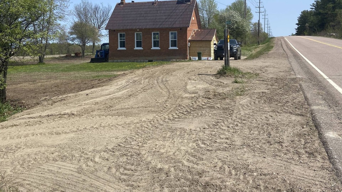 Laurentian Valley House | Your perfect home when you have to be away from home